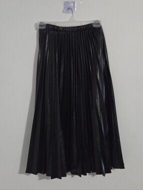 Buru Faux Leather Pleated Skirt
